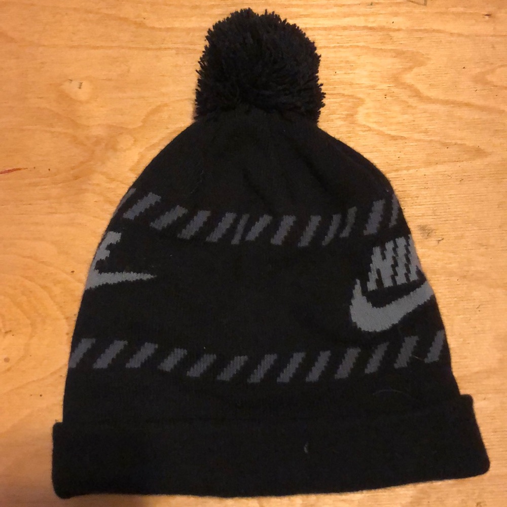 Nike hat - Picture 1 of 2